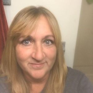 Meet your Posher, Debbie